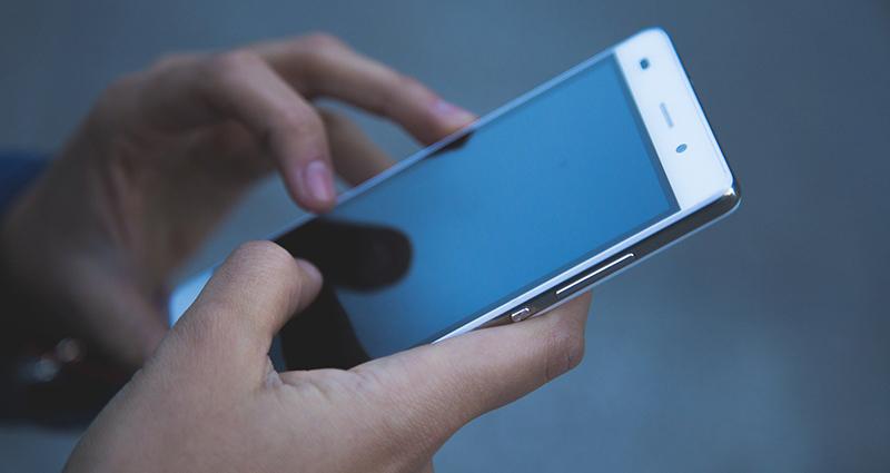 mobilni telefon